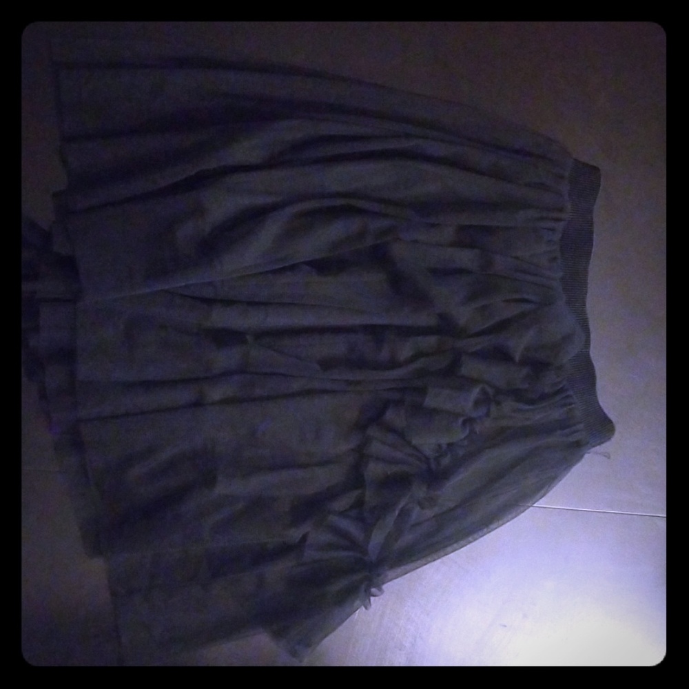 Black skirt